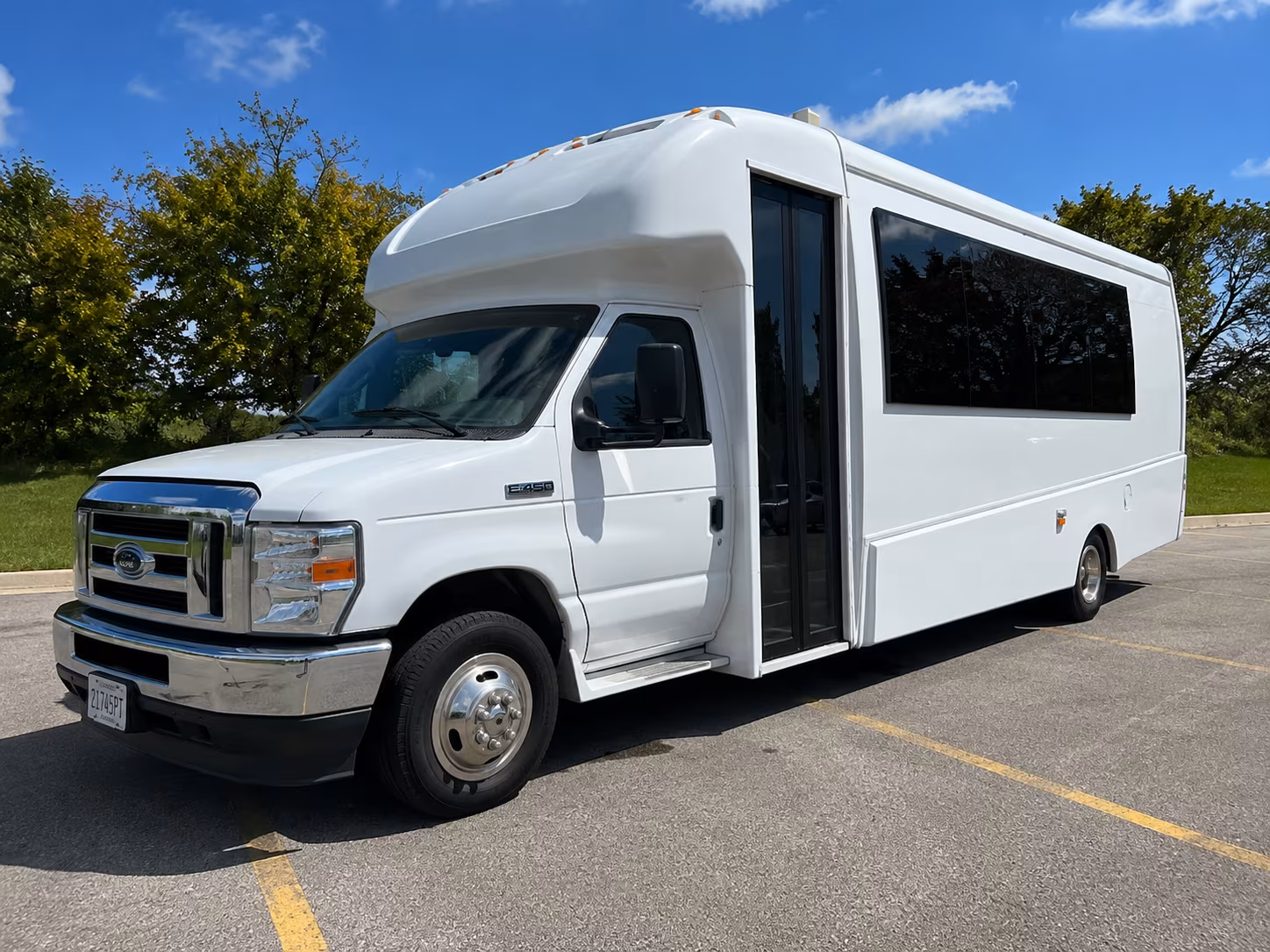 st petersburg new years eve party bus rental